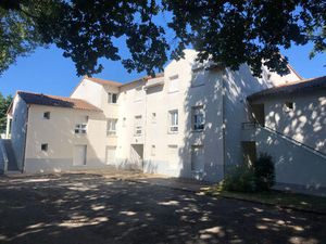 Location appartement 1 pièce 32 m² à Poitiers (86000)