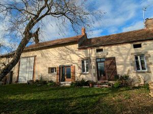 Longère unique avec une infrastructure pour le glamping ou des hébergements inhabituels et