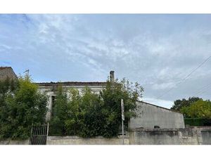 Maison Saintes m² T-2 à vendre  15 000 €
