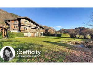 Maison 7 pièces - 225 m²