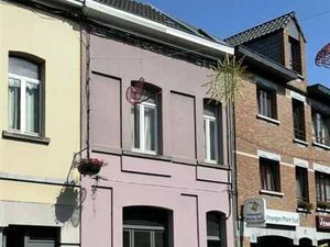 Maison à révover avec cour - centre ville