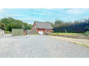 Villa avec étang de peche