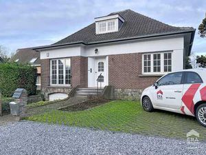 VILLA EXCEPTIONNELLE PROCHE DE WATERLOO