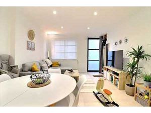 Maison deux façades entièrement rénovée – Nalinnes