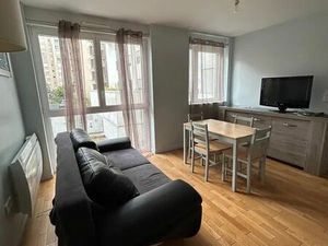 Location appartement 2 pièces 39 m² à Courbevoie (92400)
