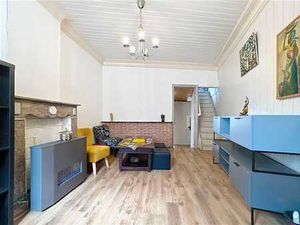 Maison au calme avec cour en ville  au cœur de Grammont