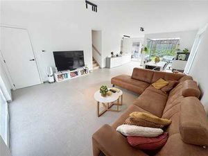 Maison neuve prête à emménager avec 3 chambres et jardin à d