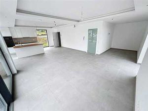 Maison Neuve BEN Exceptionnelle avec 6 Chambres  2 Salles de