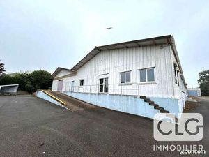 Location Bureaux et commerces à Quimper (29000) : à louer / 450m² Quimper