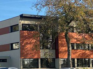 Location Bureaux et commerces à Quimper (29000) : à louer / 79m² Quimper