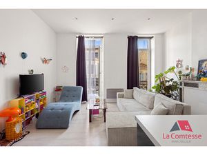 Vauban: Type 2 48 m2 hab dans bel immeuble Ancien.