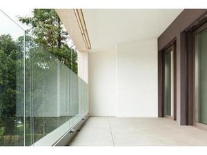 ** Superbe 3 Pièces avec Terrasse  Proche des Bords de Seine **