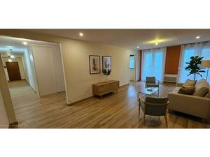 Appartement de 5 pièces de 125 m² situé à Reims