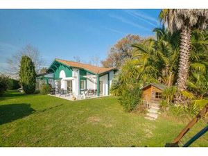 VILLA & Dépendance: Calme absolu  vues dégagées sur les montagnes  à proximité immédiate d