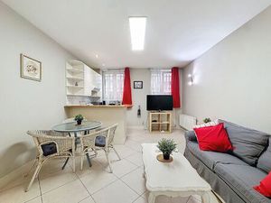 Appartement à louer avec 1 chambre   Bruxelles (VBD66048)