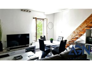 À VENDRE : UN APPARTEMENT COMPOSÉ D'UN 3 PIÈCES DUPLEX ET D'U