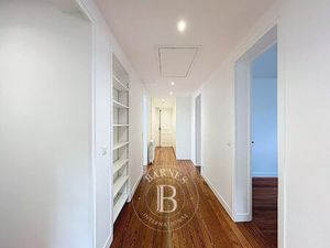 Le service location de la Maison BARNES vous propose ce bien :