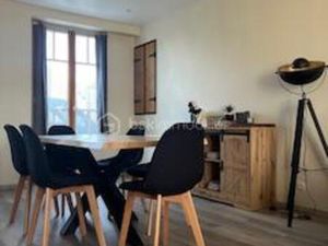 Maison de 56 79 m² à Le Pont-Chretien-Chabenet