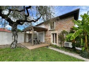 Maison Mâcon 77 m² T-4 à vendre  215 000 €