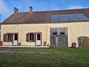 Maison à vendre 7 pièces 3 chambres terrain 1500 m² dépendances ORSENNES (36)