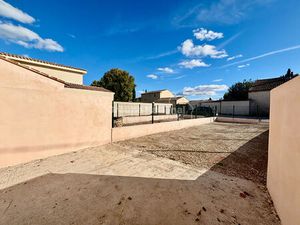 Maison 3 pièce(s) de 39.79 m2 avec jardin  à Saint Martin De Crau