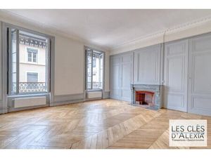 T3 haussmannien de 107 38 m² – Modulable en T4 – Quartier Ainay / Lyon 2ᵉ