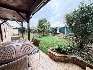 ETIVAL-LES LE MANS / MAISON 3 CHAMBRES  GARAGE ET JARDIN