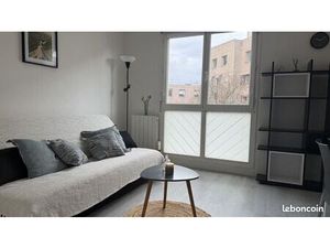 Studio 1 pièce 19 m²
