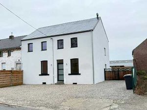 Agréable maison 2 chambres avec jardin à Borlez