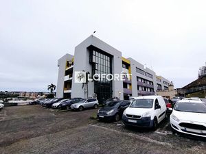 Local d'activité Le Lamentin 172 m²