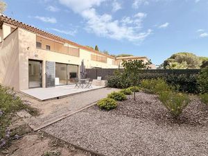 Villa mitoyenne T3 duplex 72m2 et 410 m2 de jardin