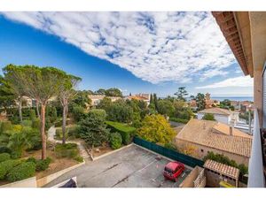 Appartement de 3 pièces de 55 m² situé à Saint Aygulf