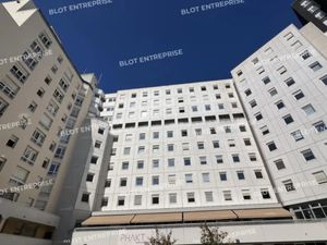 A VENDRE - BUREAUX 147 m² - RENNES