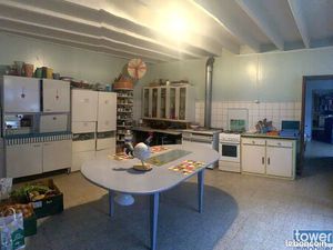 Maison 8 pièces 250 m²