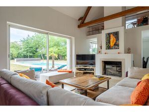 Belle longère nichée au coeur dans un hameau paisible