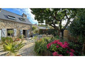 BELLE PROPRIETE ENTIEREMENT RENOVEE PROCHE MER