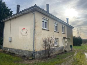 MAISON avec garage et jardin