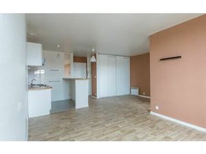 Location appartement  43.23 m² T-2 à Arpajon  675 €