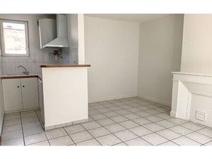 Location appartement  m² T-2 à Saint-Avertin  525 €