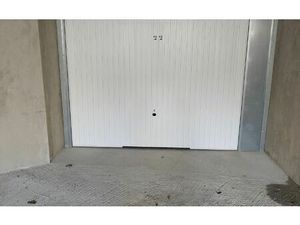 Location stationnement  14 m² T- à Sérézin-du-Rhône  101 €