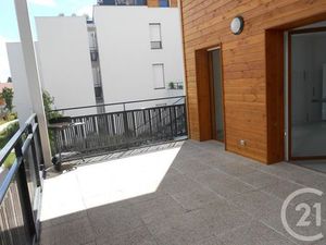 Appartement Duplex à louer - 4 pièces - 93 79 m2 - Echenevex - 01 - RHONE-ALPES