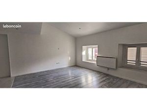 Studio 26 m2 place république