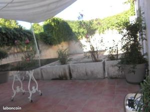 895 cc appart t3 meuble avec grande terrassee