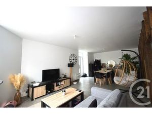 Maison à louer - 4 pièces - 87 31 m2 - Cosse Le Vivien - 53 - PAYS-DE-LOIRE