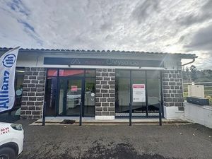 Location locaux professionnels à Saint-Flour (15100)  630 €