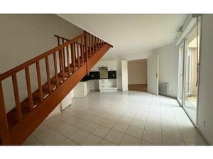 Location appartement  73.79 m² T-4 à Chaville  1 570 €