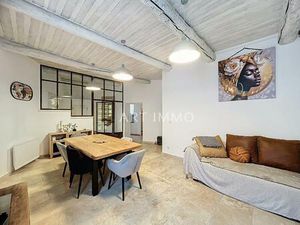 A Vendre Maison De Village Avec Terrasse Tropezienne