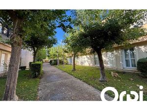 Location appartement  74.04 m² T-4 à Montigny-le-Bretonneux  1 380 €