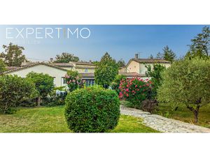 Maison de 307 m2 habitables - 10 pièces - piscine - terrain