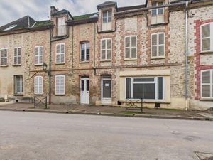 NATHALIE Maison Mitoyenne 2 côtés  3 Chambres  Jardin